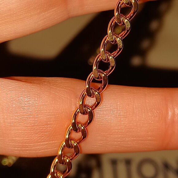 Authentic Louis Vuitton Mini Pochette Accessoires - Picture 7 of 8